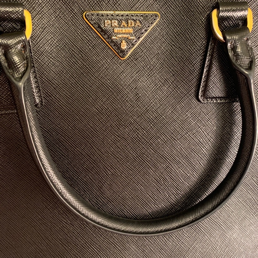 Parada saffiano double zip tote - Picture 2 of 6